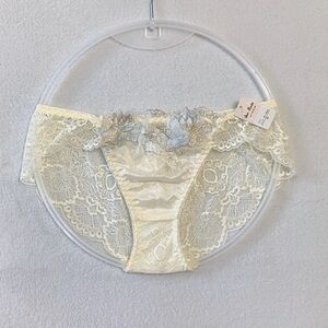 Japanese Brand Low Rise Lace With Floral Embroidered Panties JP-M/US-S
